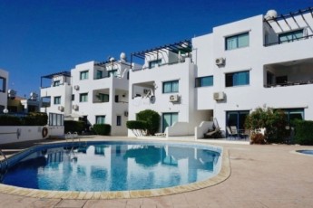 Трехкомнатная квартира недалеко от удобств и моря в Пафосе-Кипр