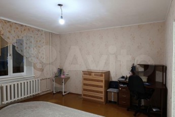 Продается 3-комнатная квартира, 64 кв. м